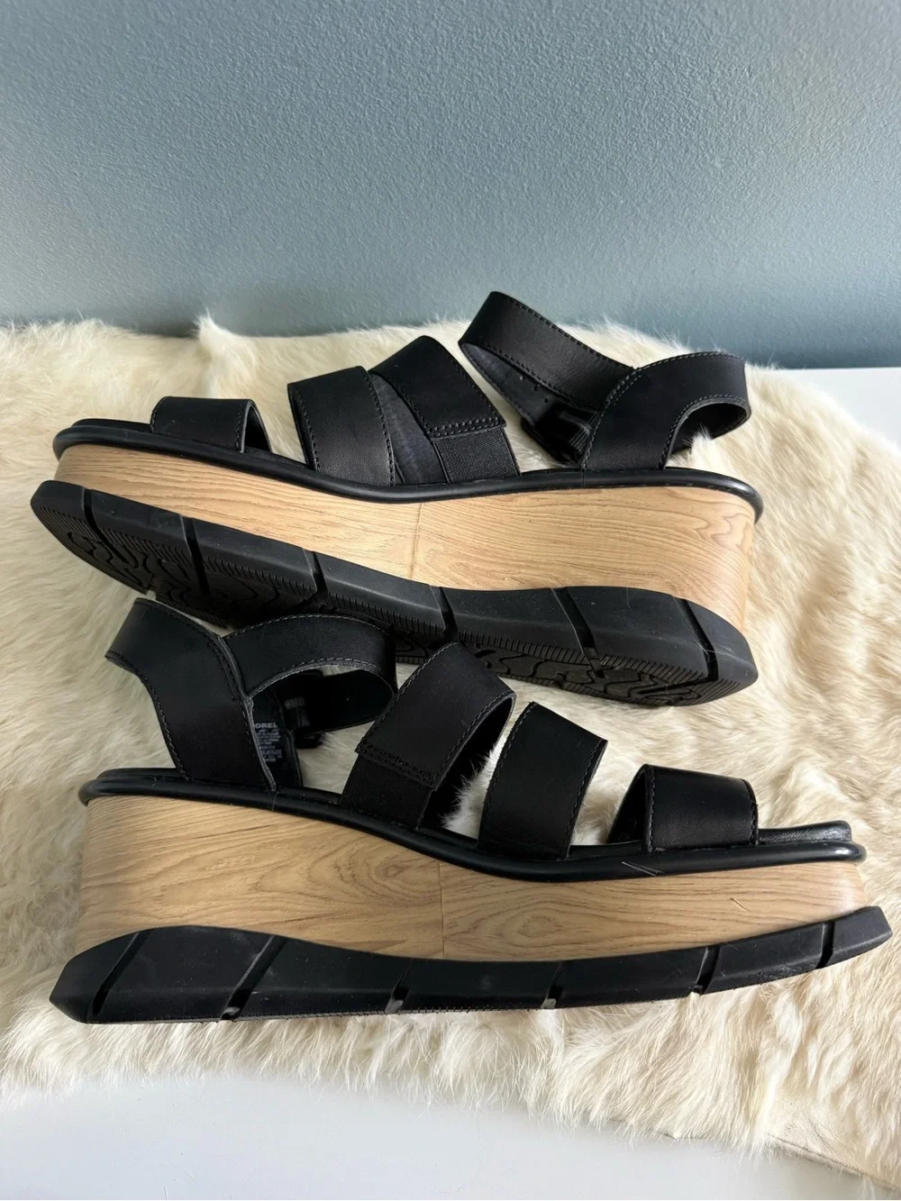 Sorel Women’s Joanie III Ankle Strap Leather Faux Wood Sandals